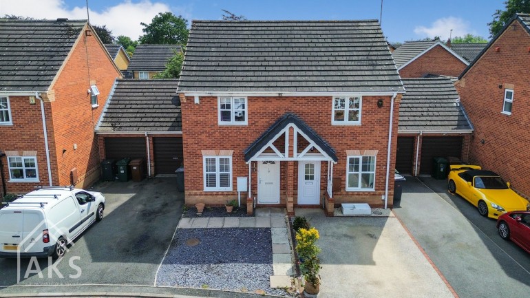 Halifax Close, Hilton, DE65