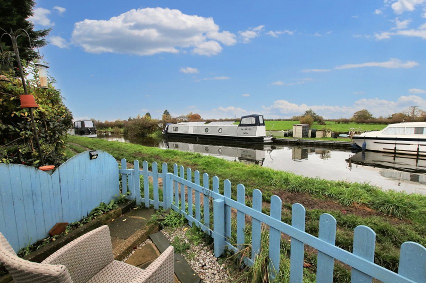 Images for Canal Bridge, Willington, DE65