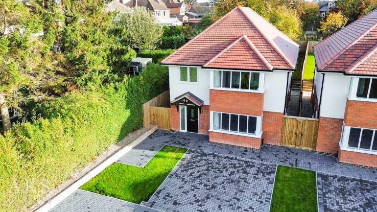 West Avenue South, Chellaston, DE73