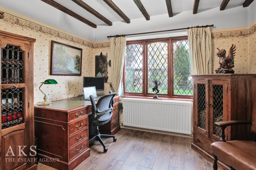 Images for Hatton Fields, Hilton, DE65