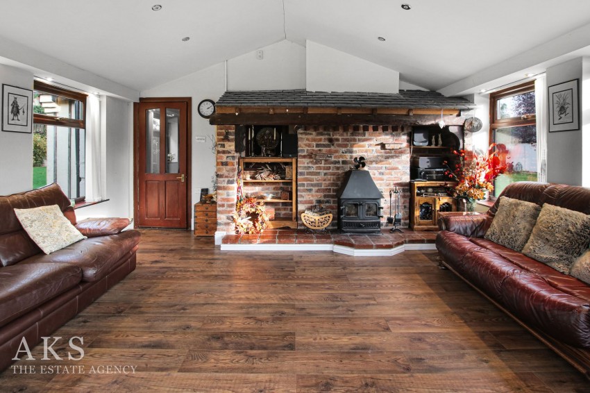 Images for Hatton Fields, Hilton, DE65