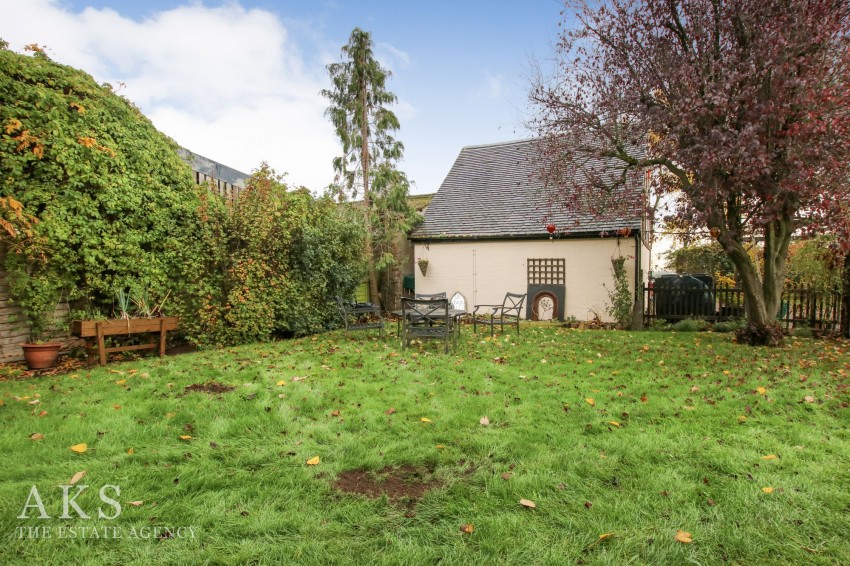 Images for Hatton Fields, Hilton, DE65