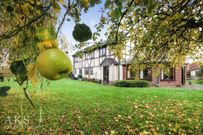 Images for Hatton Fields, Hilton, DE65