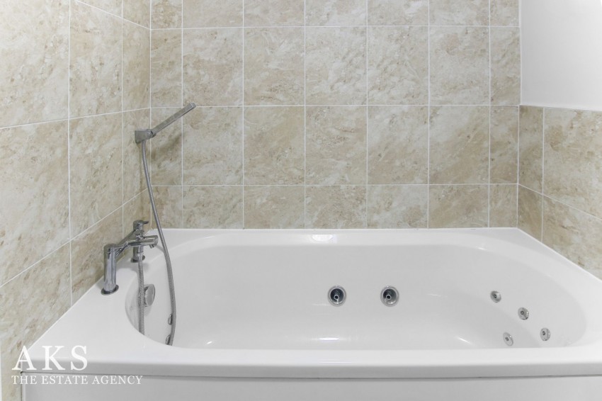 Images for Sherbourne Drive, Hilton, DE65