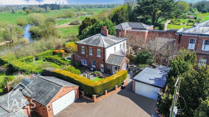 Images for Dovecliff Road, Stretton, DE13