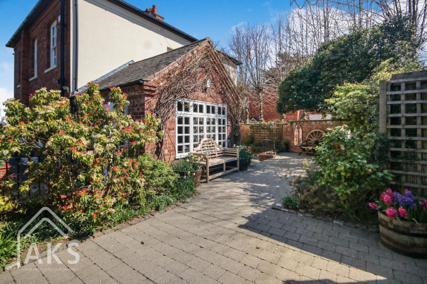 Images for Dovecliff Road, Stretton, DE13