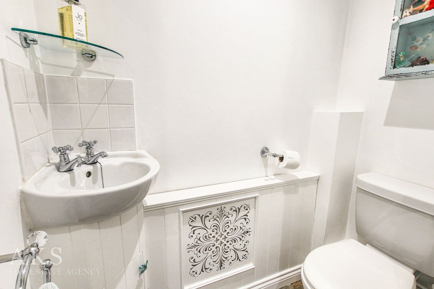 Images for Eaton Close, Hatton, DE65