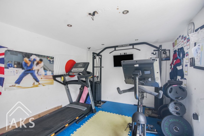 Images for Calder Close, Hilton, DE65