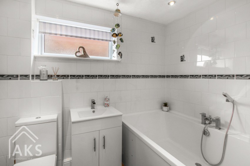 Images for Woodmans Croft, Hatton, DE65