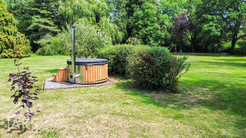 Images for Hay Lane, Foston, DE65