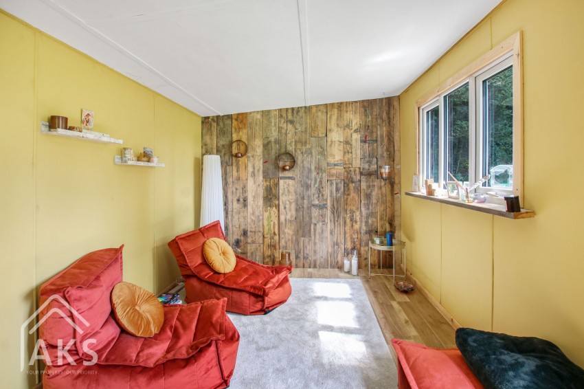 Images for Hay Lane, Foston, DE65