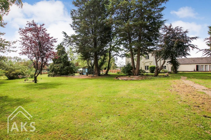 Images for Hay Lane, Foston, DE65