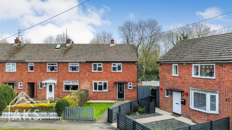 New Road, Hilton, DE65