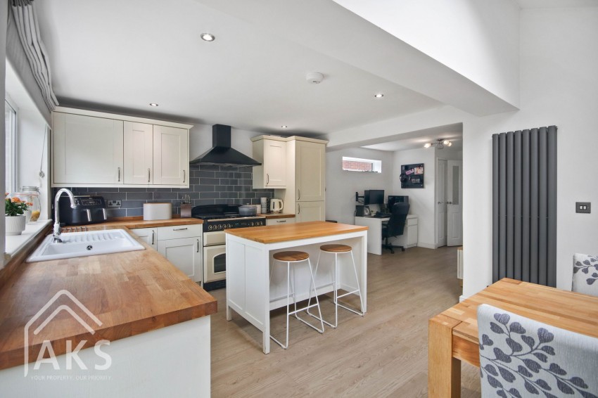 Images for New Road, Hilton, DE65