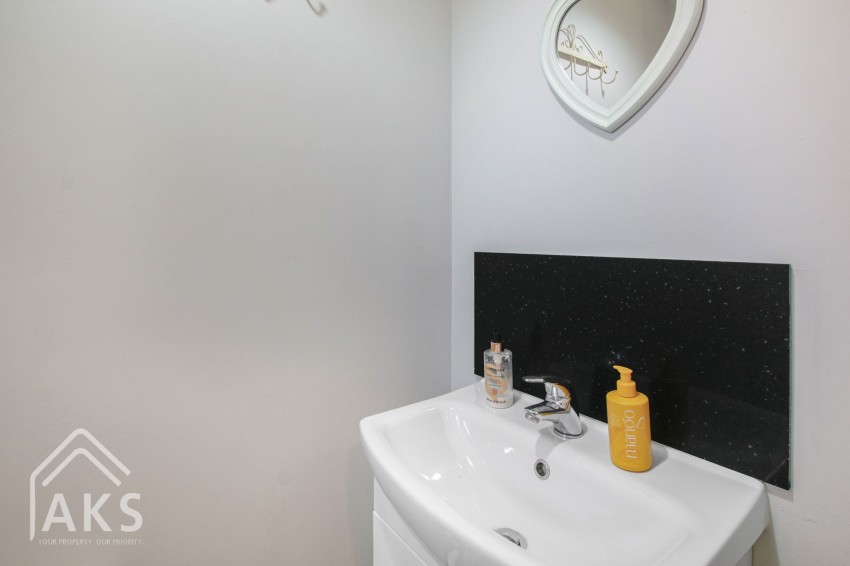 Images for Hassall Road, Hatton, DE65
