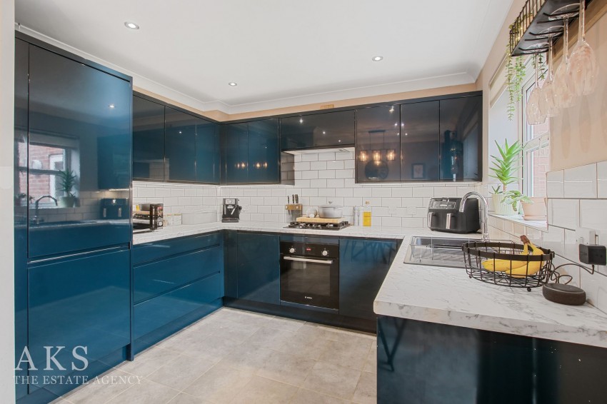 Images for Kyle Road, Hilton, DE65