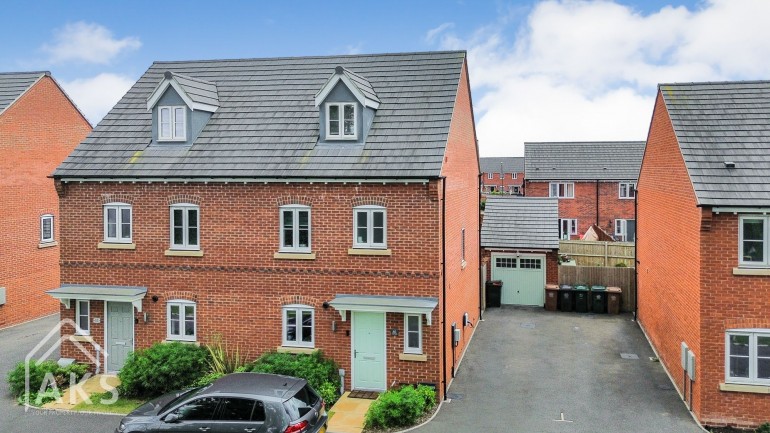 Balmoral Way, Hatton, DE65