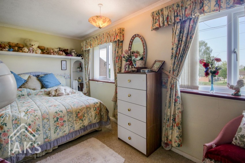 Images for Field Avenue, Hatton, DE65