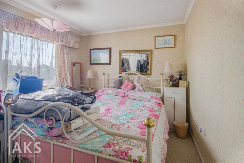 Images for Field Avenue, Hatton, DE65