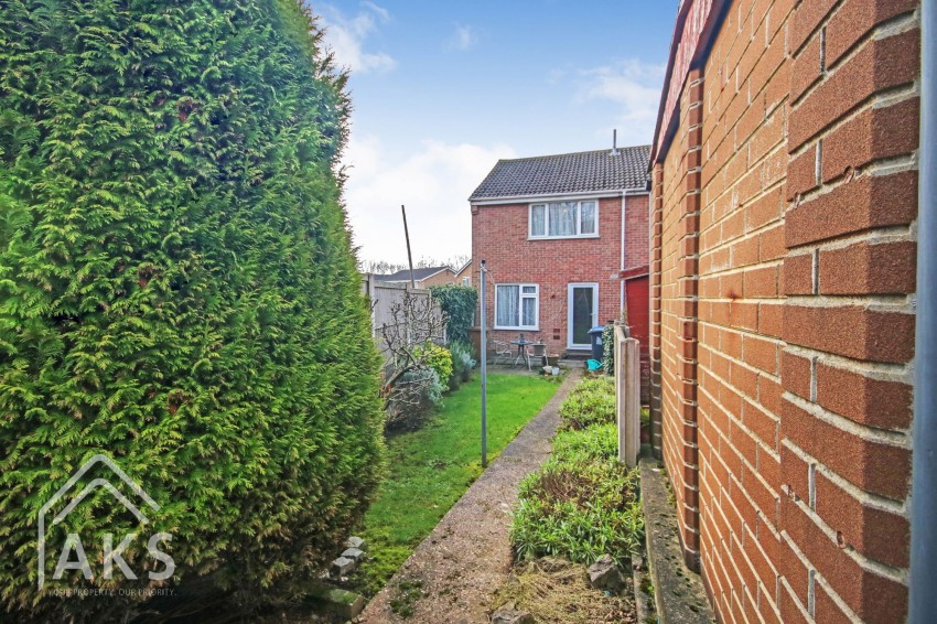 Images for Burdock Close, Oakwood, DE21